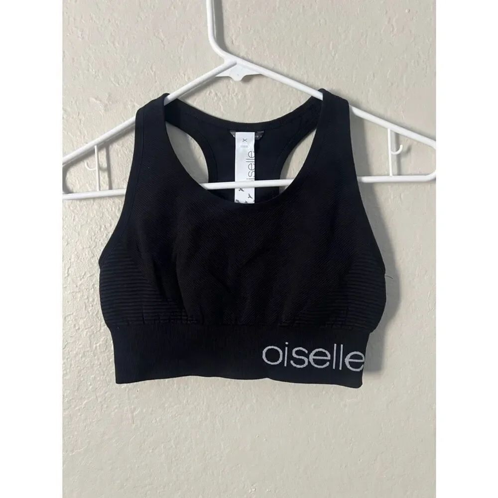 Like New! Oiselle Seamless Racerback Sports Bra Black in Size S